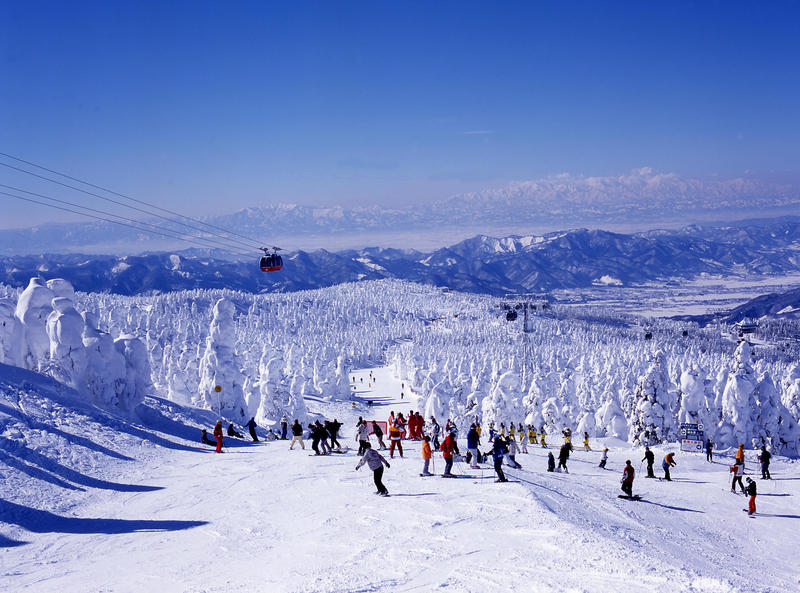 Zao Onsen Ski Resort - kingdom of winter trip TOHOKU WINTER PLAY